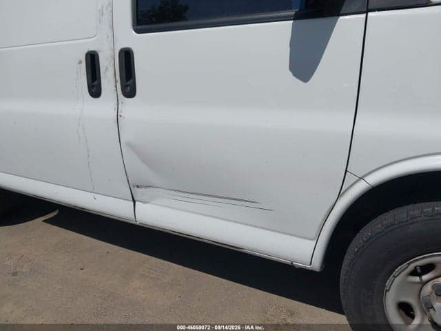 2017 GMC SAVANA 2500 WORK VAN 3