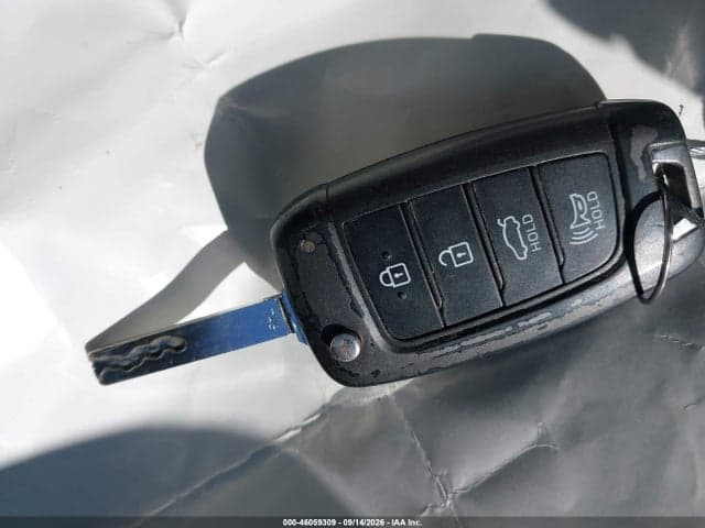 2019 HYUNDAI ACCENT SE 11