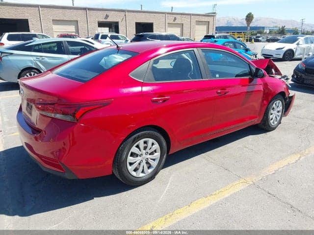 2019 HYUNDAI ACCENT SE 4