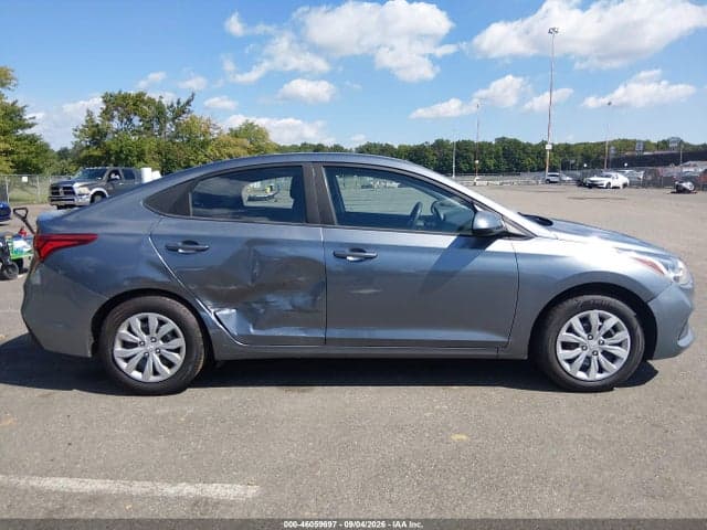 2019 HYUNDAI ACCENT SE 13