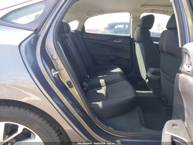2018 HONDA CIVIC EX 8