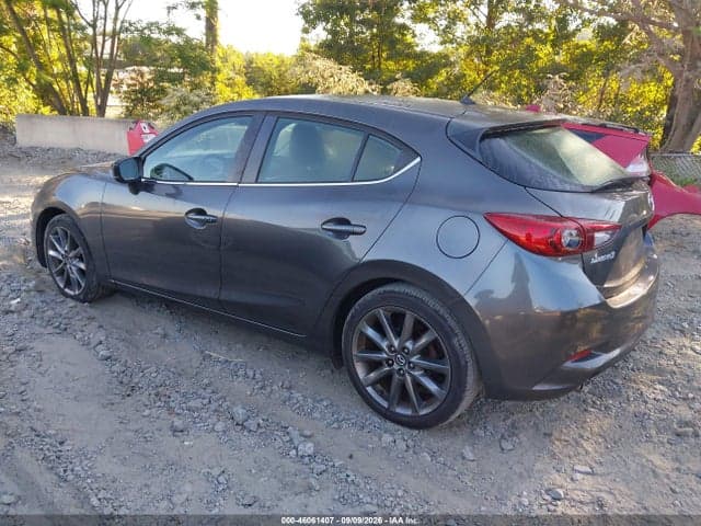 2018 MAZDA MAZDA3 TOURING 3
