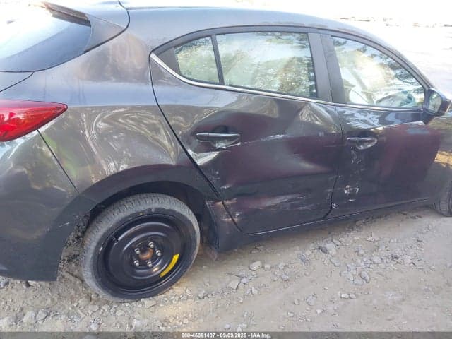 2018 MAZDA MAZDA3 TOURING 6