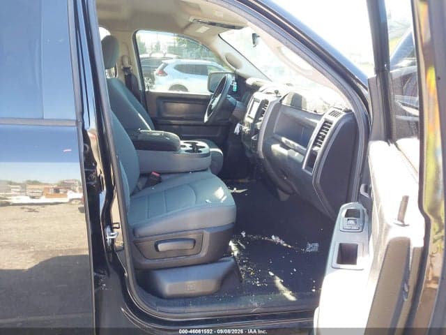 2018 RAM 1500 EXPRESS 4X4 6'4 BOX 5