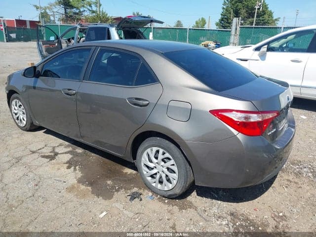2017 TOYOTA COROLLA LE 3