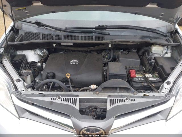 2020 TOYOTA SIENNA XLE PREMIUM 10