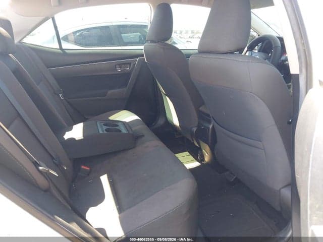 2017 TOYOTA COROLLA LE 8
