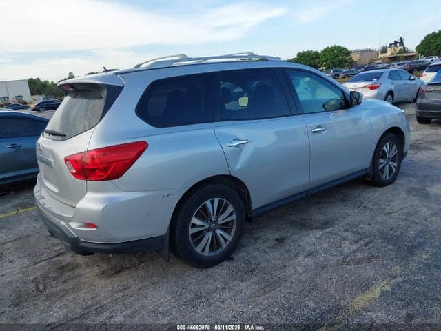 2017 NISSAN PATHFINDER S 4