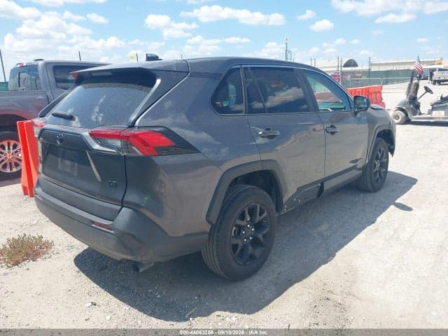 2022 TOYOTA RAV4 LE 4