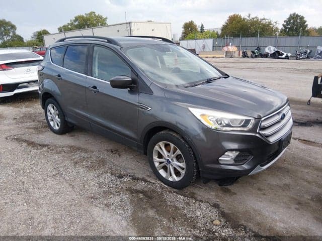 2017 FORD ESCAPE SE 1