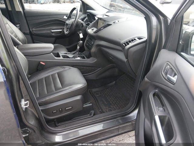 2017 FORD ESCAPE SE 5