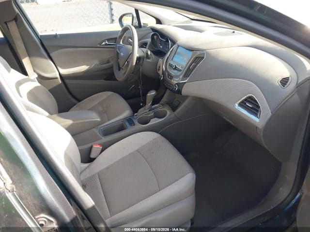 2018 CHEVROLET CRUZE LT AUTO 5