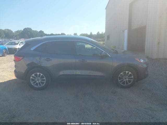 2021 FORD ESCAPE SE 13