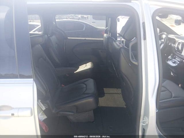 2026 CHRYSLER PACIFICA SELECT 8