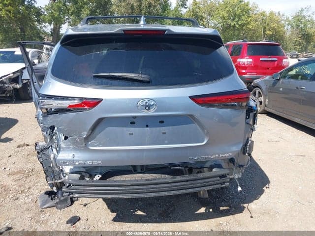 2023 TOYOTA HIGHLANDER PLATINUM 17
