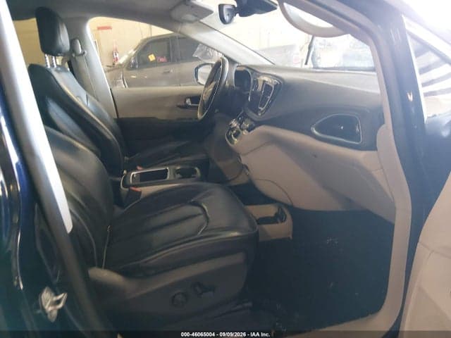2018 CHRYSLER PACIFICA LIMITED 5