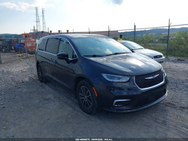 2023 CHRYSLER PACIFICA TOURING L 1