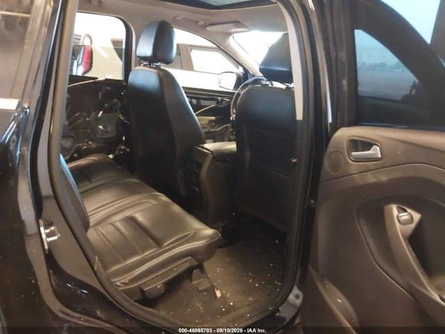 2017 FORD ESCAPE TITANIUM 8