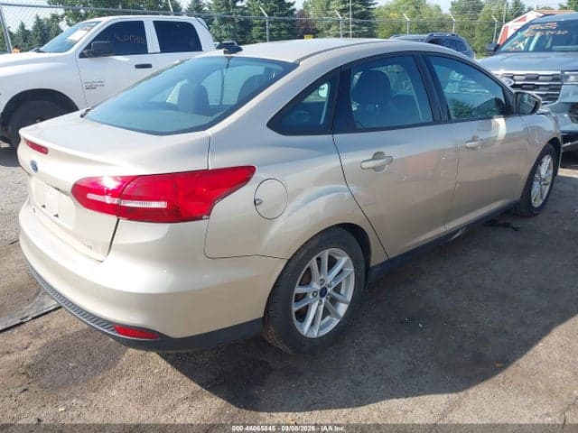 2017 FORD FOCUS SE 4