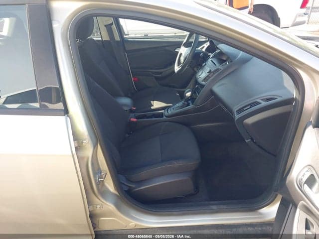 2017 FORD FOCUS SE 5