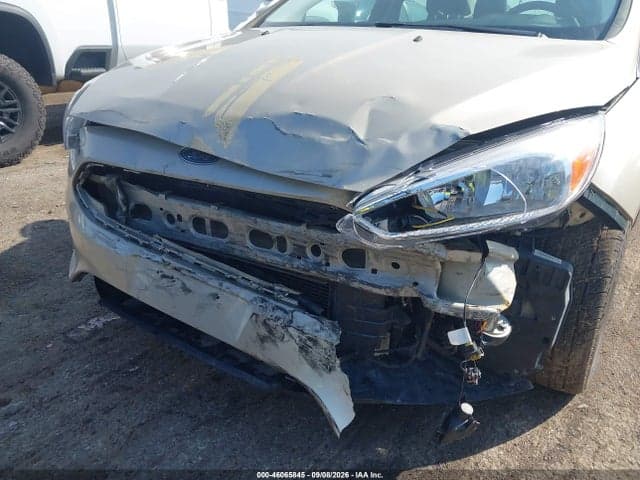 2017 FORD FOCUS SE 6