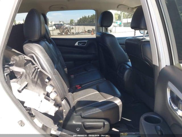 2017 NISSAN PATHFINDER SL 8