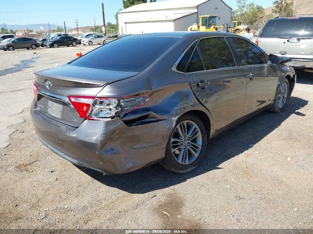 2017 TOYOTA CAMRY SE 4