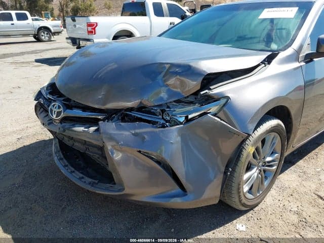 2017 TOYOTA CAMRY SE 6