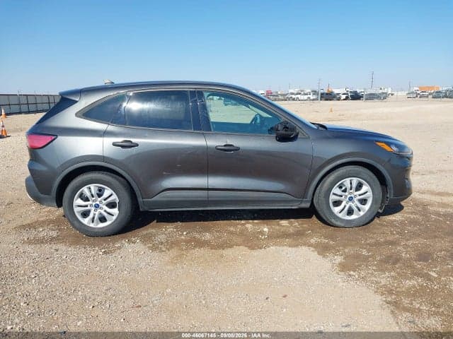 2020 FORD ESCAPE S 17