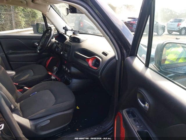 2017 JEEP RENEGADE TRAILHAWK 4X4 5