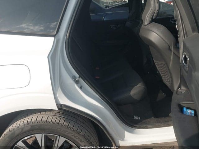 2024 VOLVO XC60 B5 PLUS DARK THEME 8