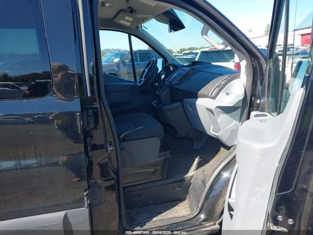2018 FORD TRANSIT-350 XL 5