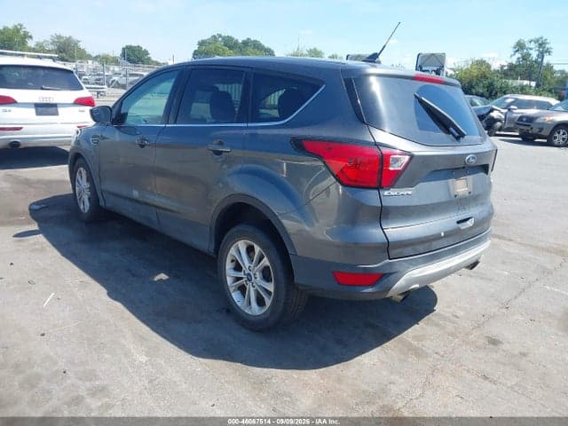 2019 FORD ESCAPE SE 3
