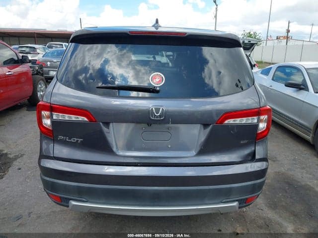 2019 HONDA PILOT EX 17