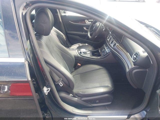 2017 MERCEDES-BENZ E 300 5