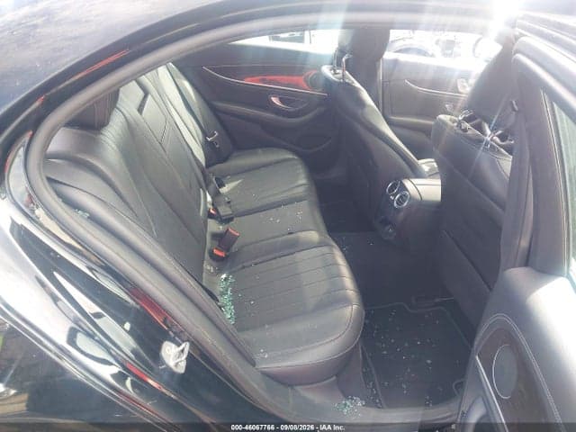 2017 MERCEDES-BENZ E 300 8
