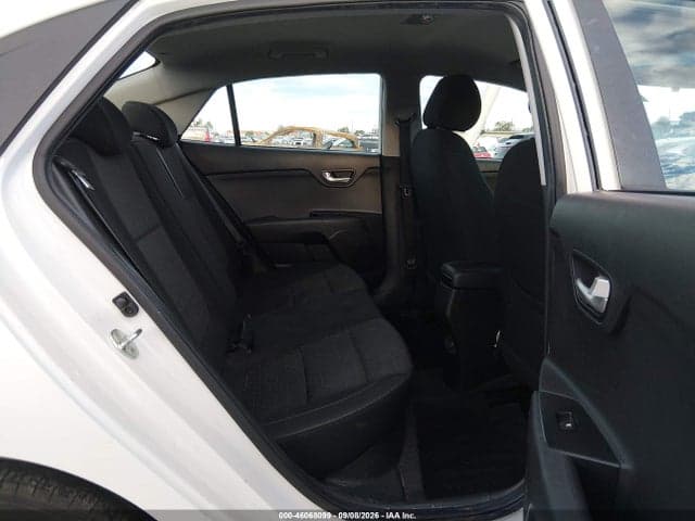 2021 KIA RIO S 8