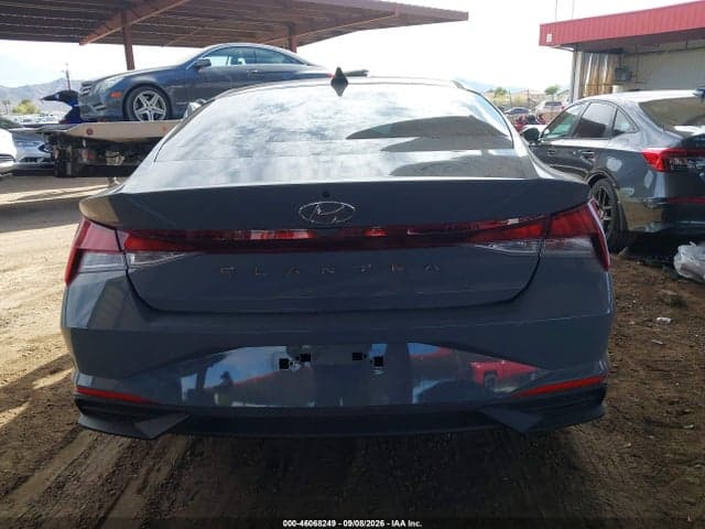 2022 HYUNDAI ELANTRA SE 16