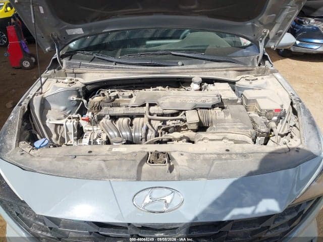 2022 HYUNDAI ELANTRA SE 10