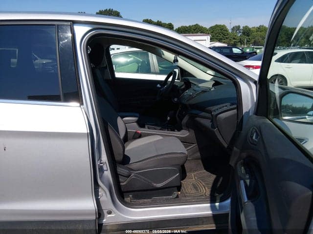 2017 FORD ESCAPE SE 5