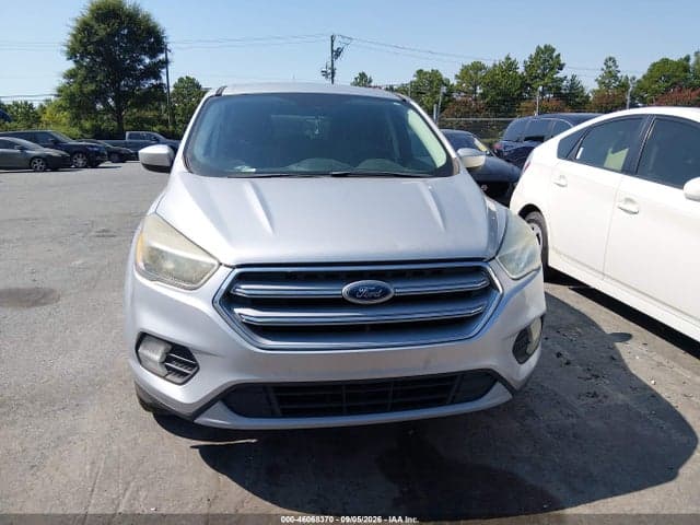 2017 FORD ESCAPE SE 6