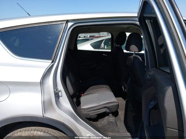 2017 FORD ESCAPE SE 8