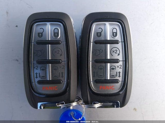 2023 CHRYSLER PACIFICA HYBRID TOURING L 11