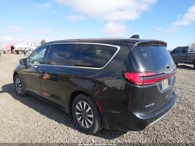 2023 CHRYSLER PACIFICA HYBRID TOURING L 3
