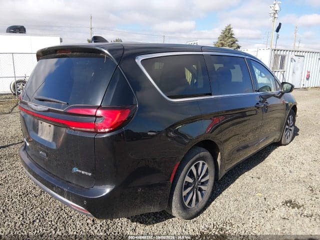 2023 CHRYSLER PACIFICA HYBRID TOURING L 4
