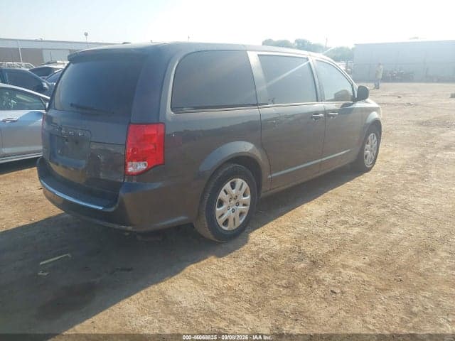 2019 DODGE GRAND CARAVAN SE 4
