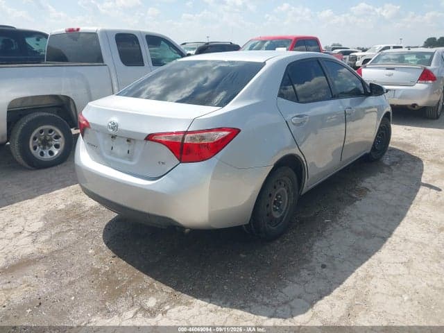 2017 TOYOTA COROLLA LE 4