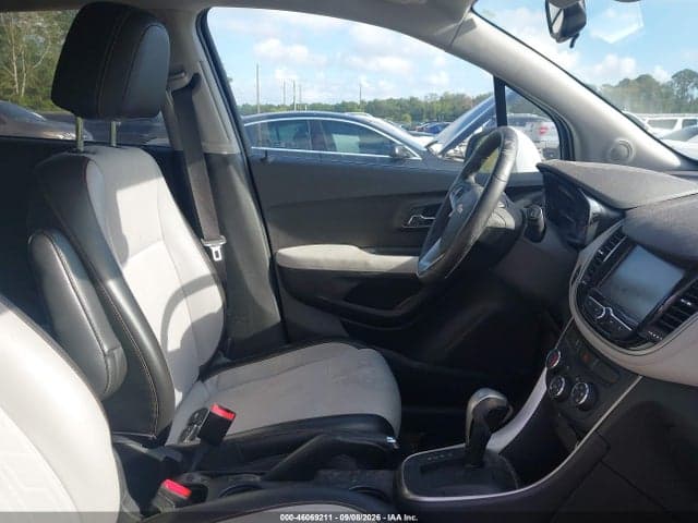 2017 CHEVROLET TRAX LT 6