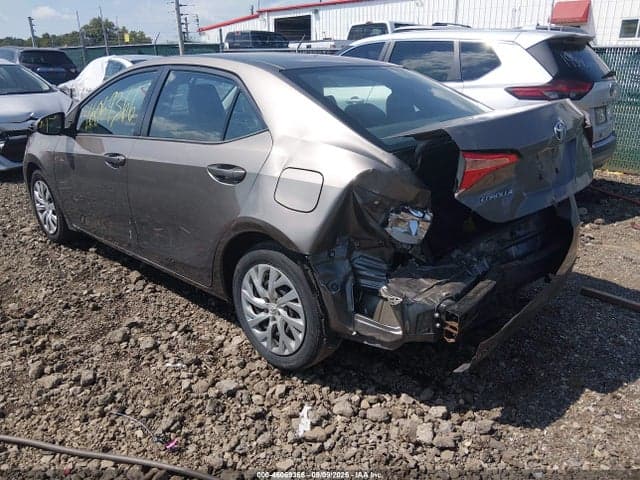 2017 TOYOTA COROLLA LE 3