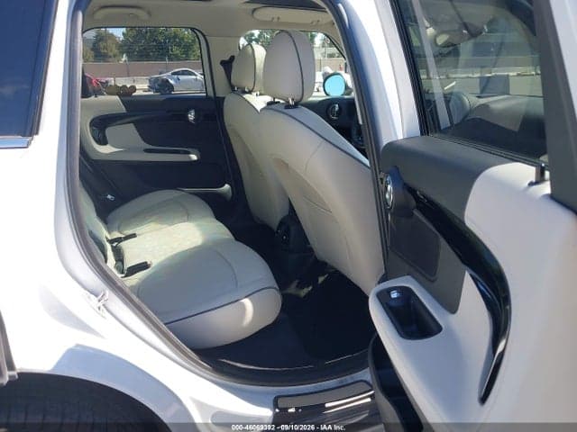 2018 MINI COUNTRYMAN COOPER S 8